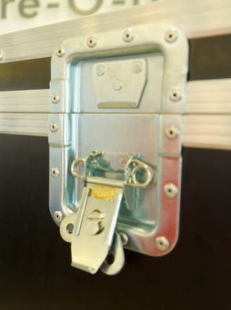 transport box butterfly lock